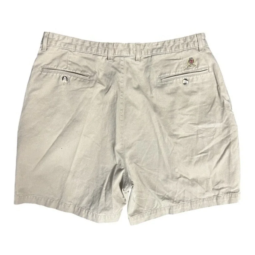 Tommy Hilfiger Men Size 38 Khaki Pleated Logo Embroidered Chino Shorts Loose Fit